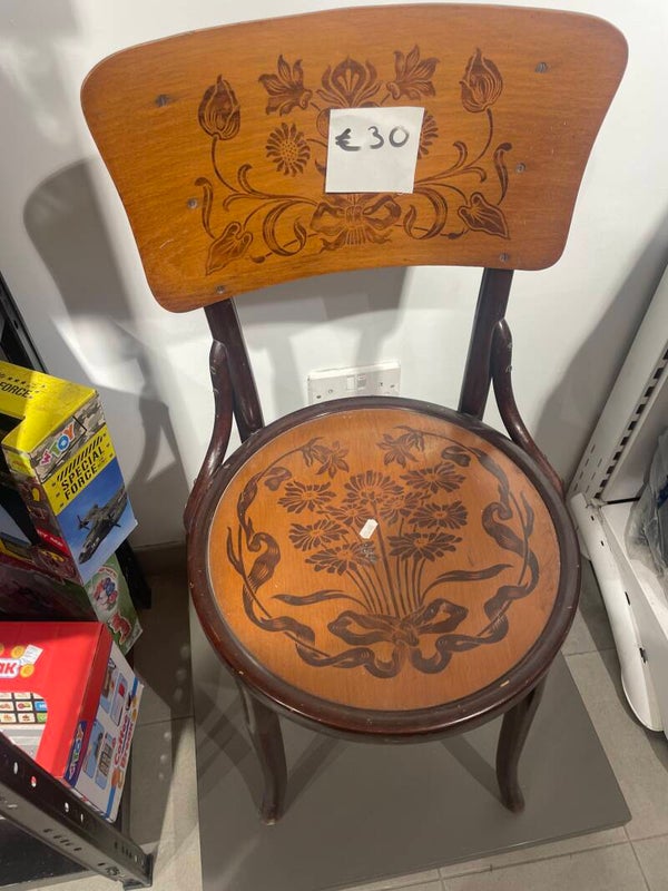 antique bentwood chair - Supplies*