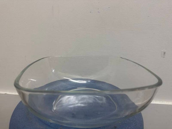 Clear glass Square bowl- Supplies ***