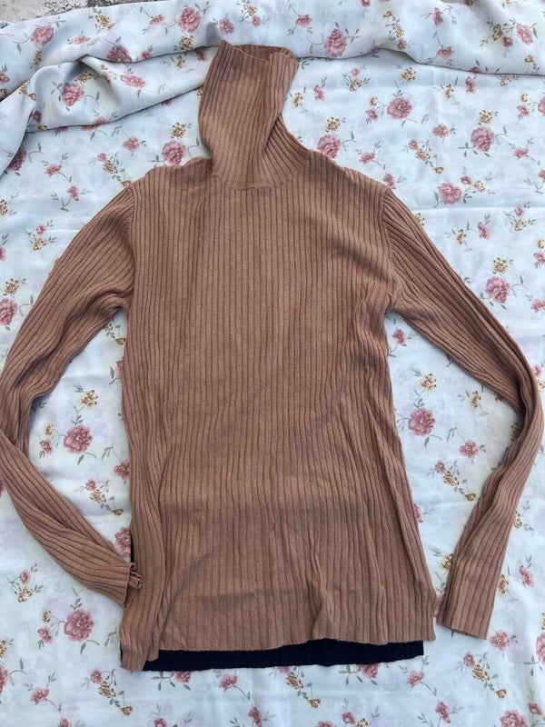 Women sweater small size