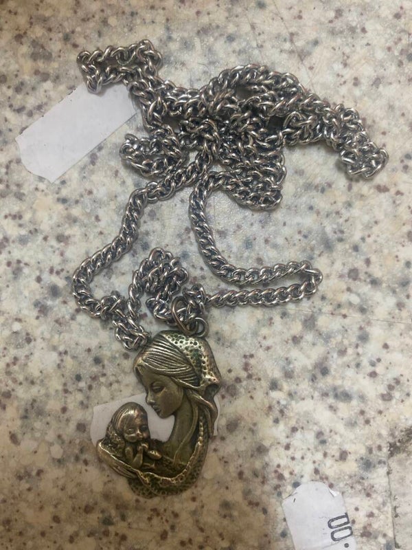 Necklace with Holy Mother & Child - Religious