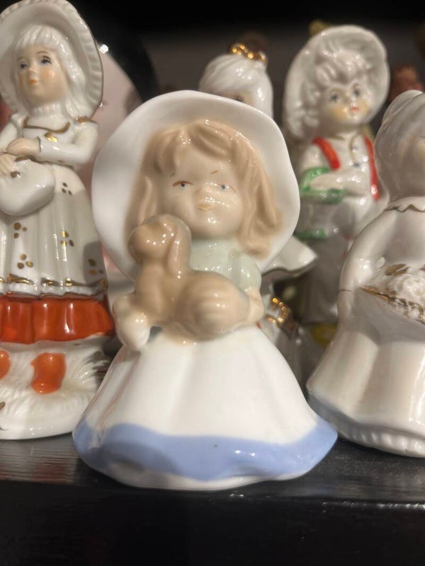 Girl With Dog - Figurines