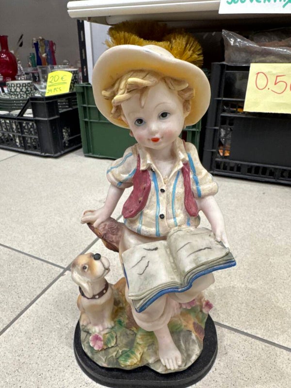 Figurines-Decor***