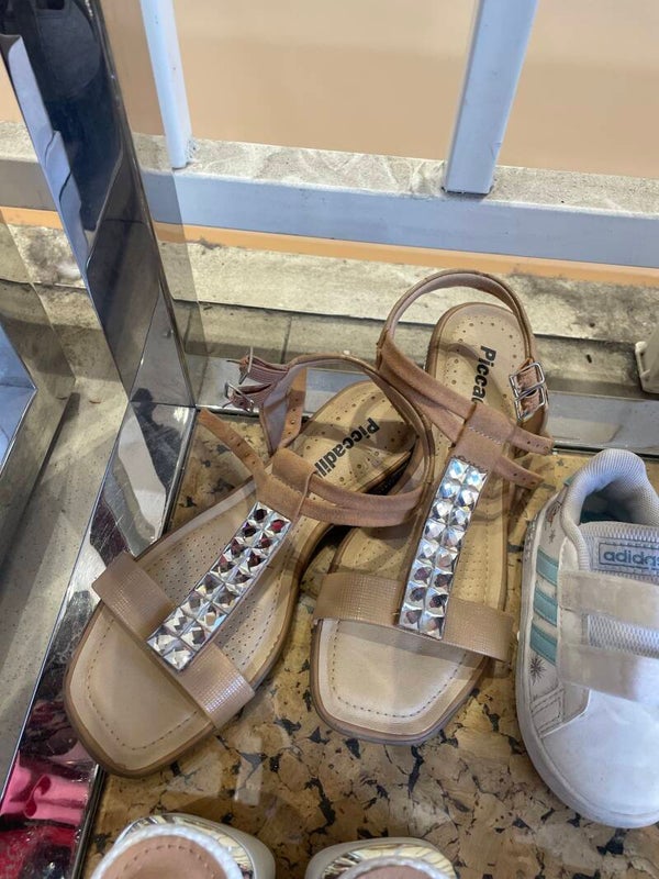 Girls Shoes - Size 34