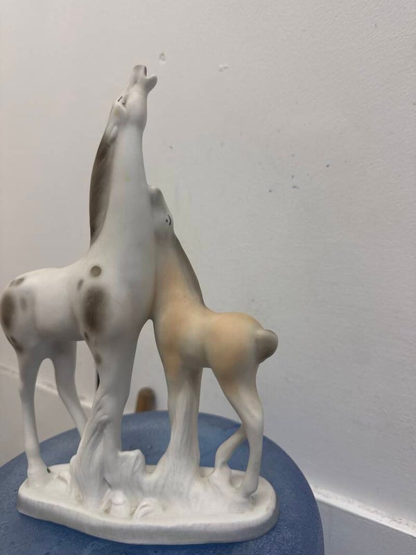 Ceramic figurine- Figurines***