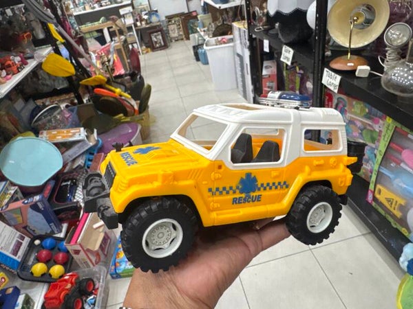Plastic rescue car- Toys***