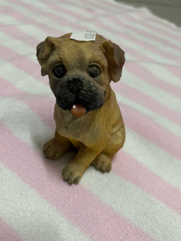 Small resin puppy figurine- Figurines ***