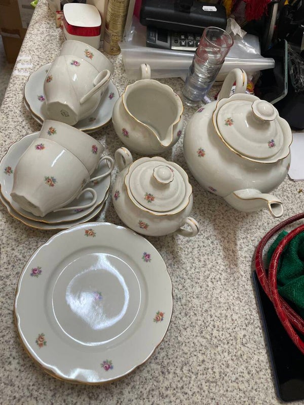Tea Set x 4 - Supplies