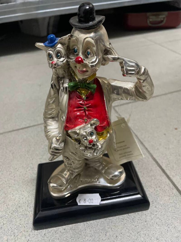 Clown figurine-Decor***