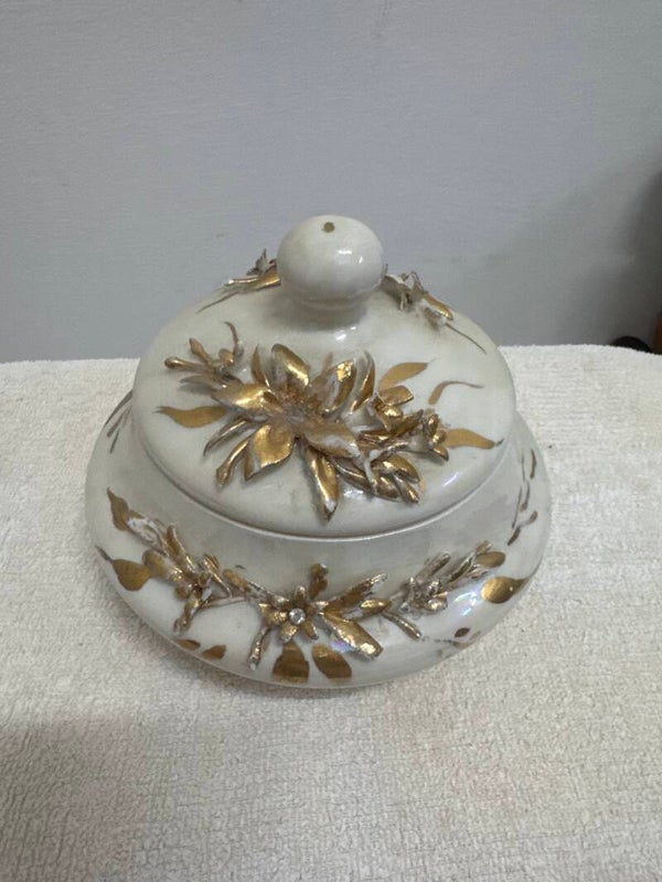 Capo Di Monte Lidded Vanity Bowl - Decor**