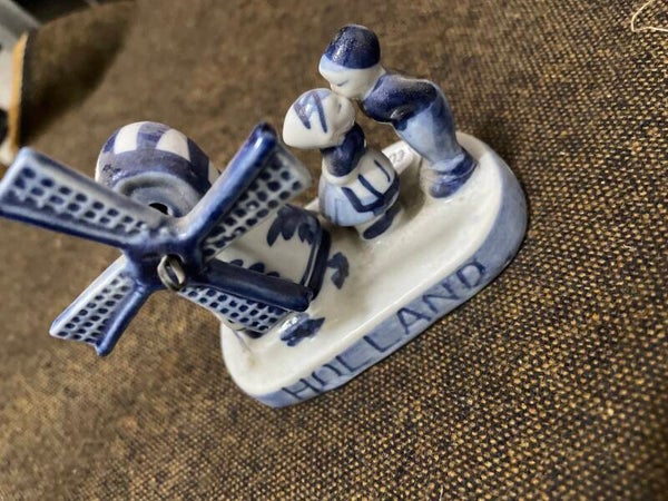 Delft Blue Porcelain Holland Couple - Figurines