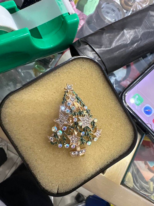 Brooches -Jewelry's ***