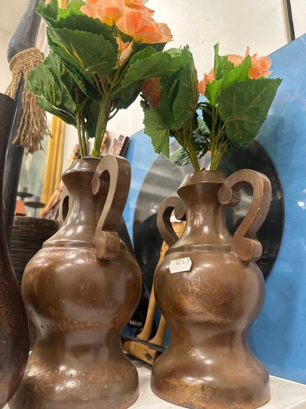 Wooden Vase-Each 5€-Decor***