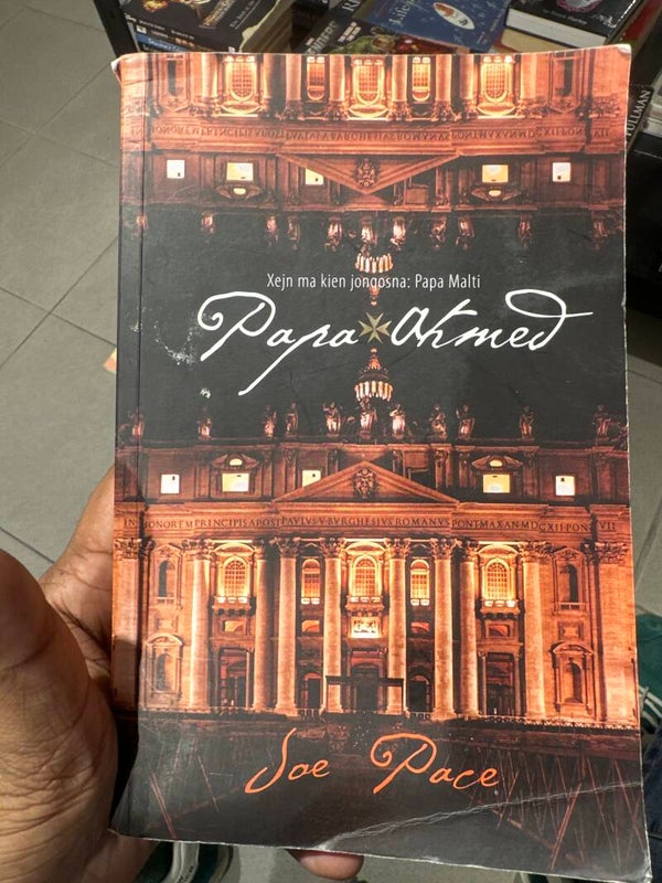 Papa Aħmed - Books