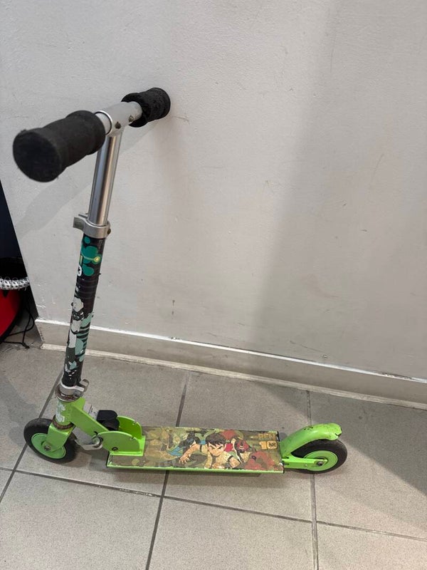 2 wheel kick scooter-toys***