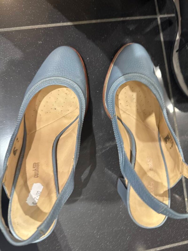 Clarks shoes - size : 42*
