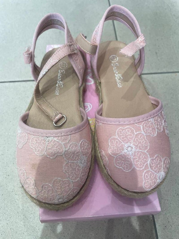 Girls Brand New Sandals-Size:27***