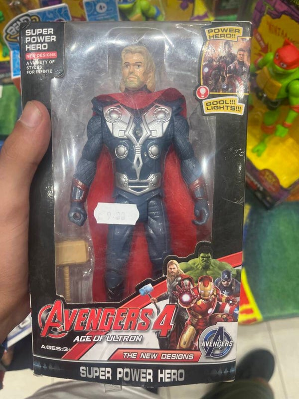 Thor action figure - Toys*