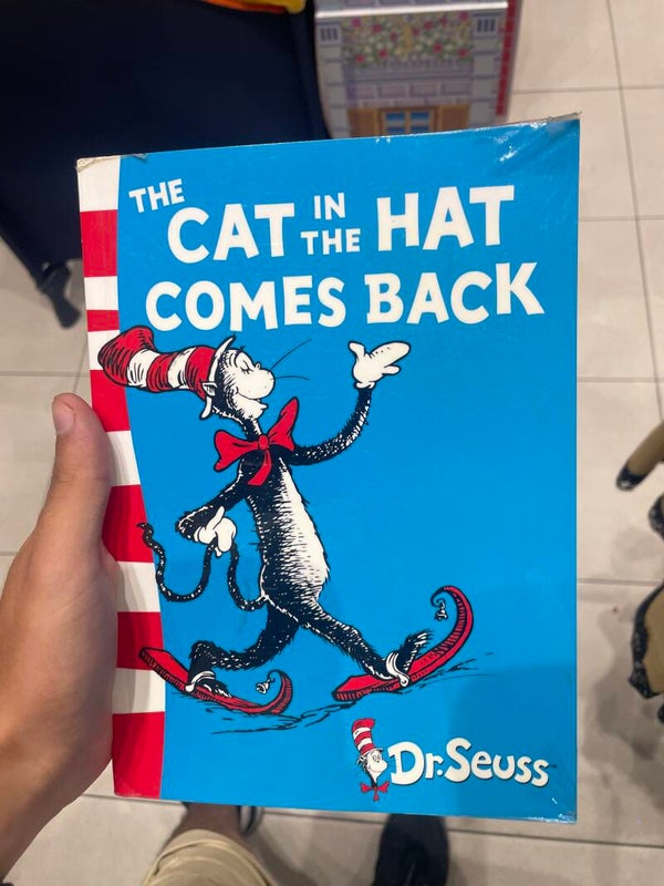 The Cat In The Hat Comes Back - books*