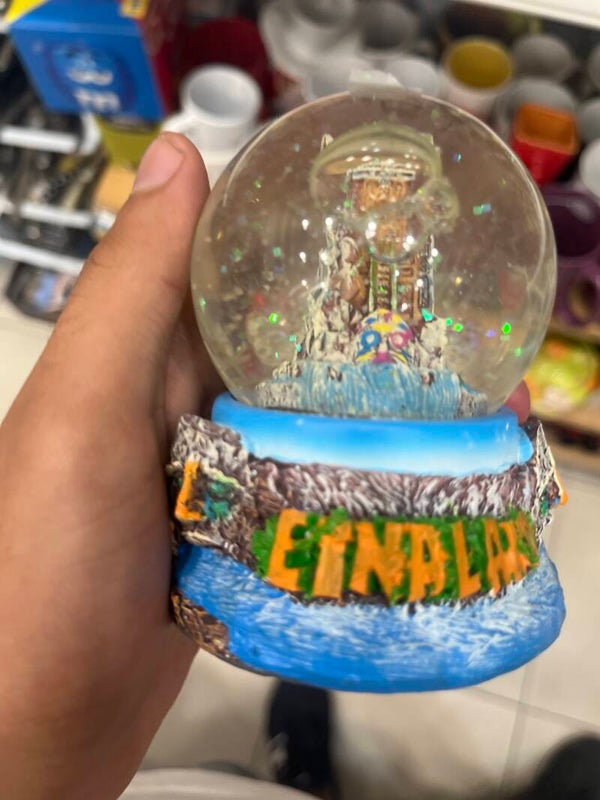 Etna Land jungle splash snow globe - Collectibles*