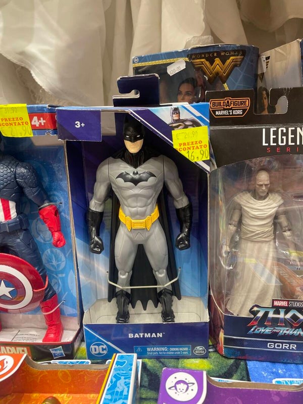 Batman action figure - toys***