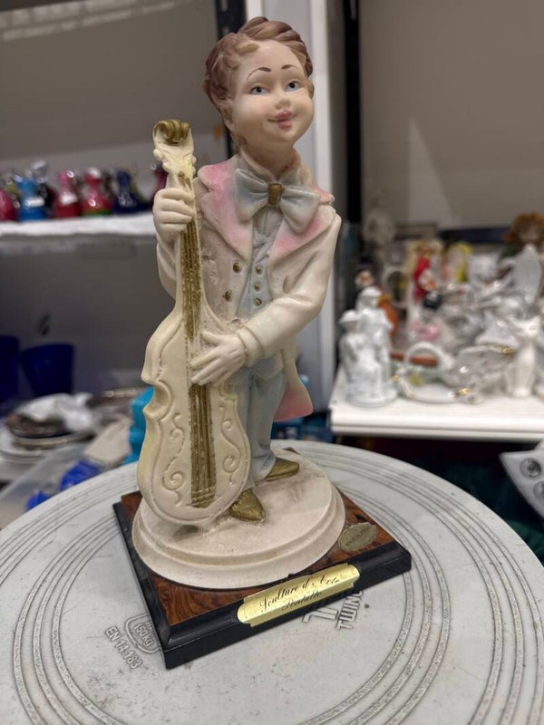 Vintage Musical Boy Figurine-Decor***
