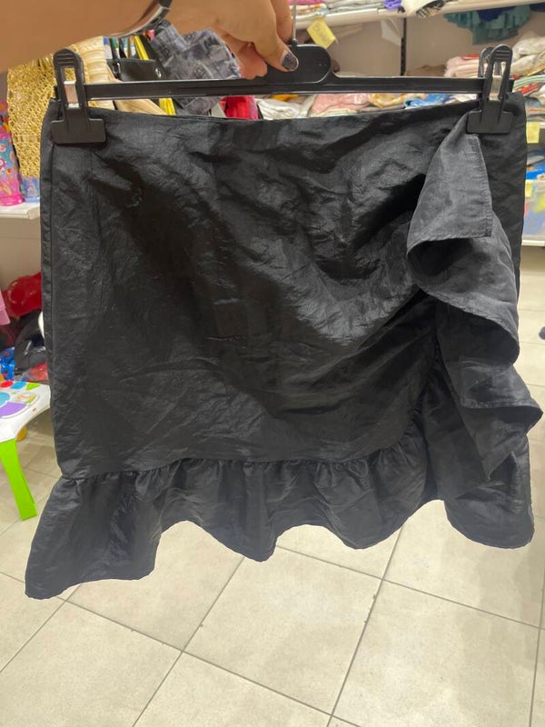 Women Brand New Skirt-Size:12***