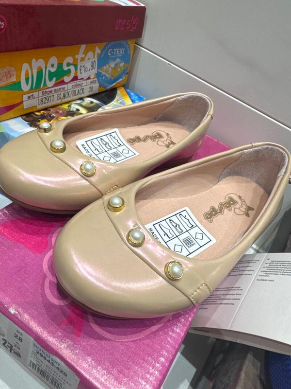 Girls Shoes - Brand New - Size 27