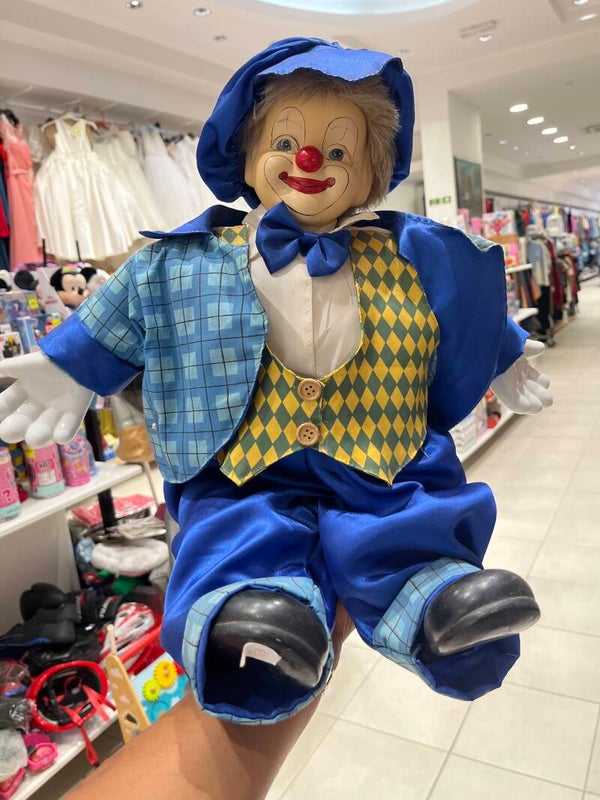 vintage porcelain clown doll- Vintage ***