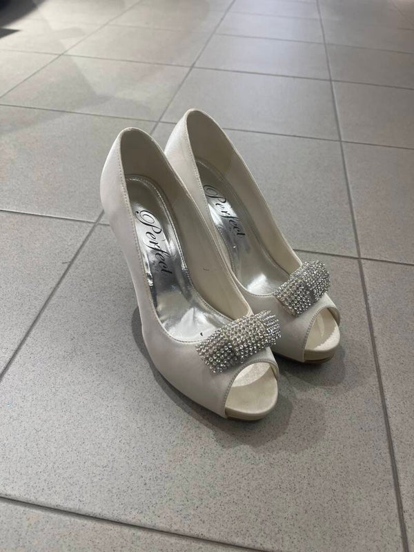 Women’s Heels - Size 37***