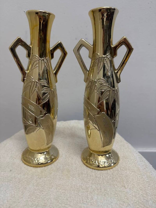 Pair Of Asian Vases - Decor*