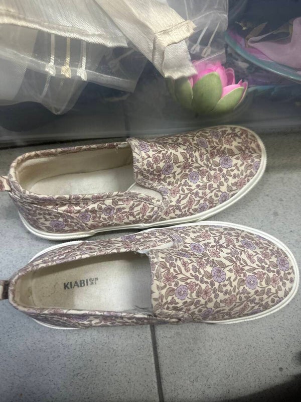 Kiabi womens shoes - size: 35*