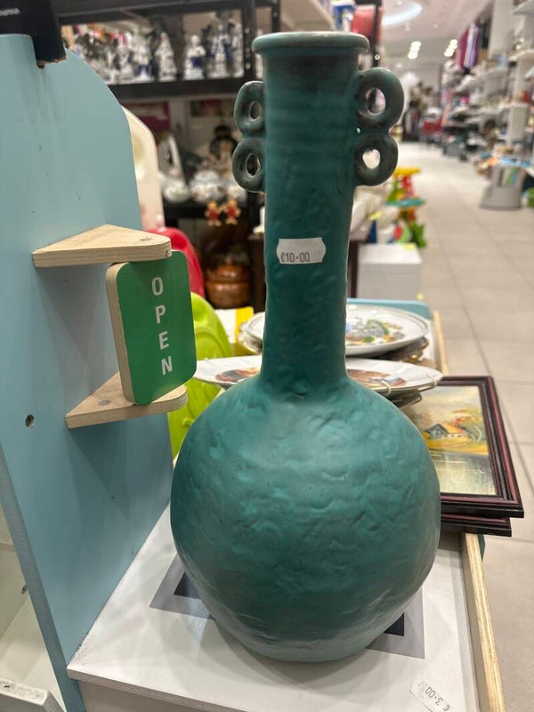 Terracotta Vase With Long Neck - Decor*