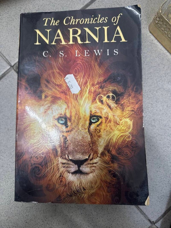 The Chronicles of Narnia by C.S. Lewis - Books***
