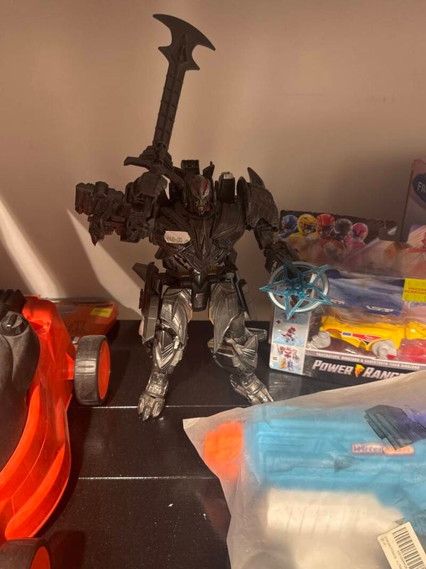 Transformers Megatron Figure - collectibles*