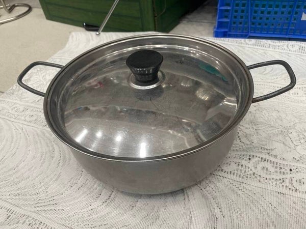 Stainless cocking pot- Supplies ***