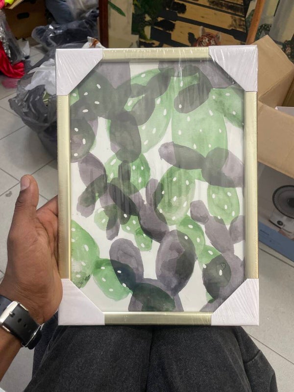 Photo frame-frame***