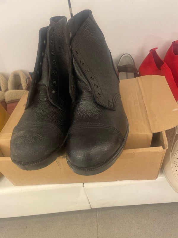 Safety shoes - size: 6*