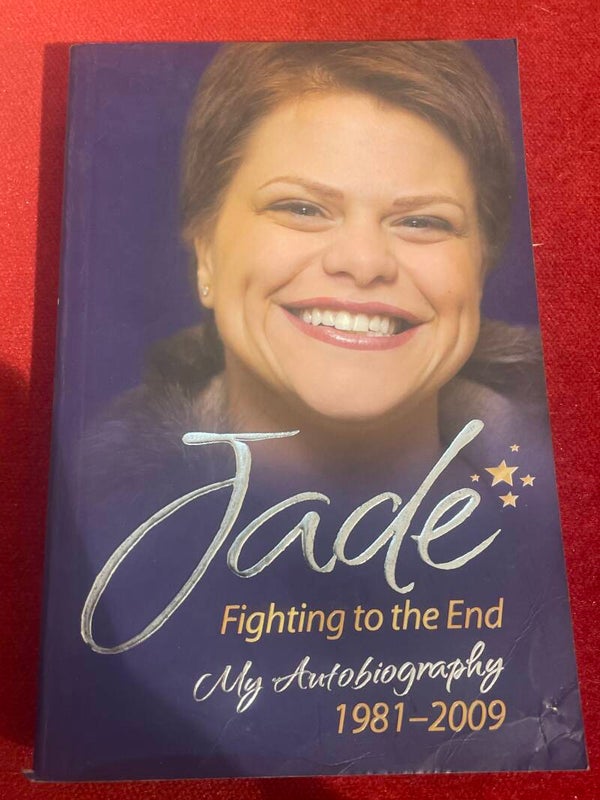 Jade Fighting The End - books*