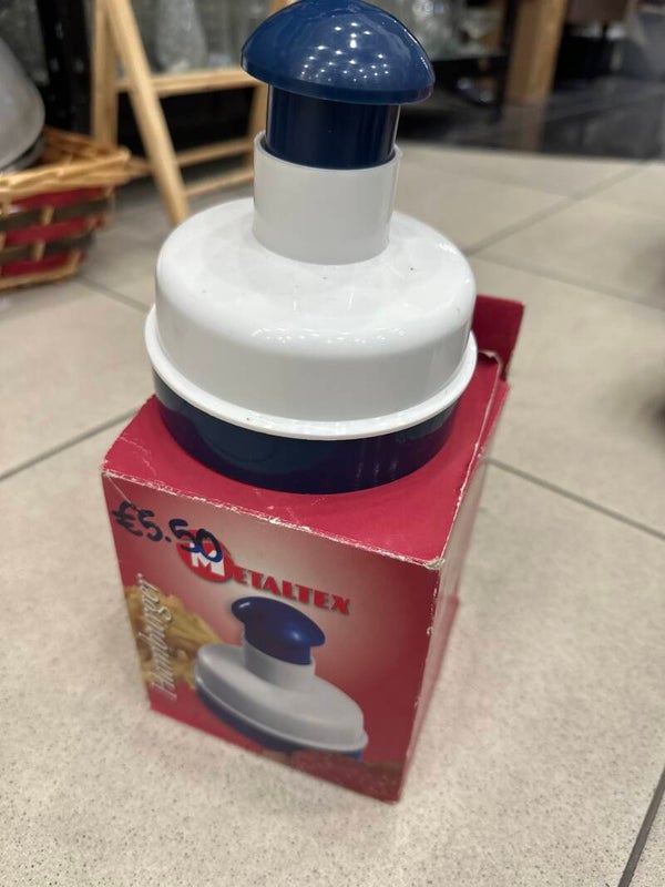 Hamburger maker- Supplies ***