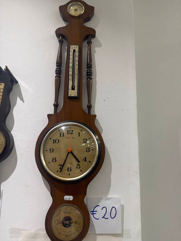 Wooden Wall Clock With Thermometer, Barometer, And Hygrometer - Decor**
