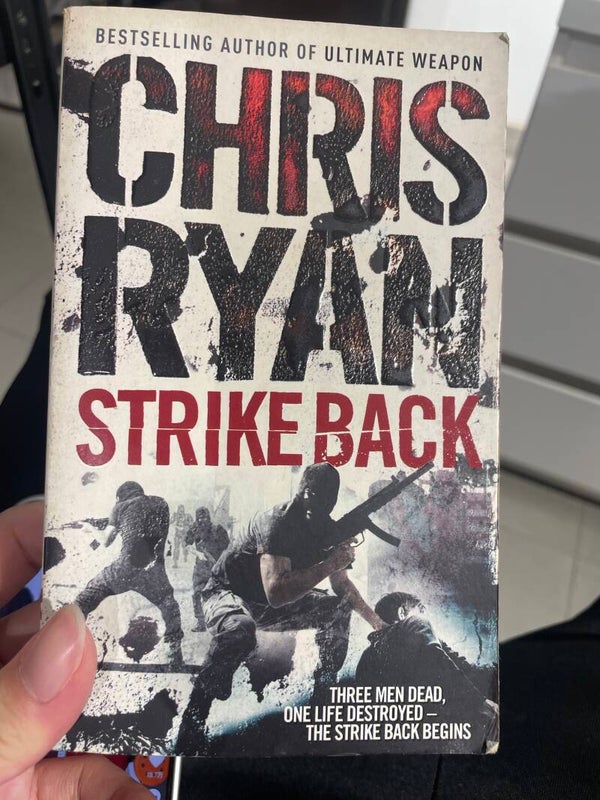 Chris Ryan Strike Back - Book*****