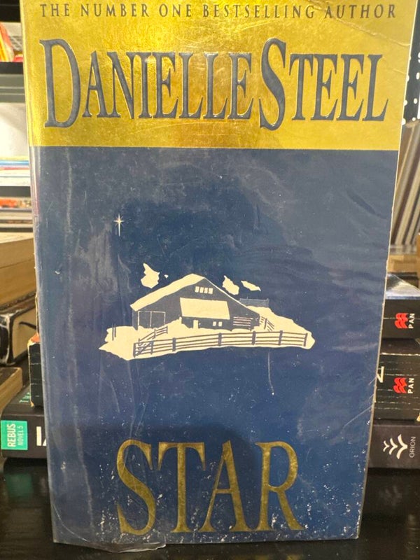 Star - Danielle Steel - Books**
