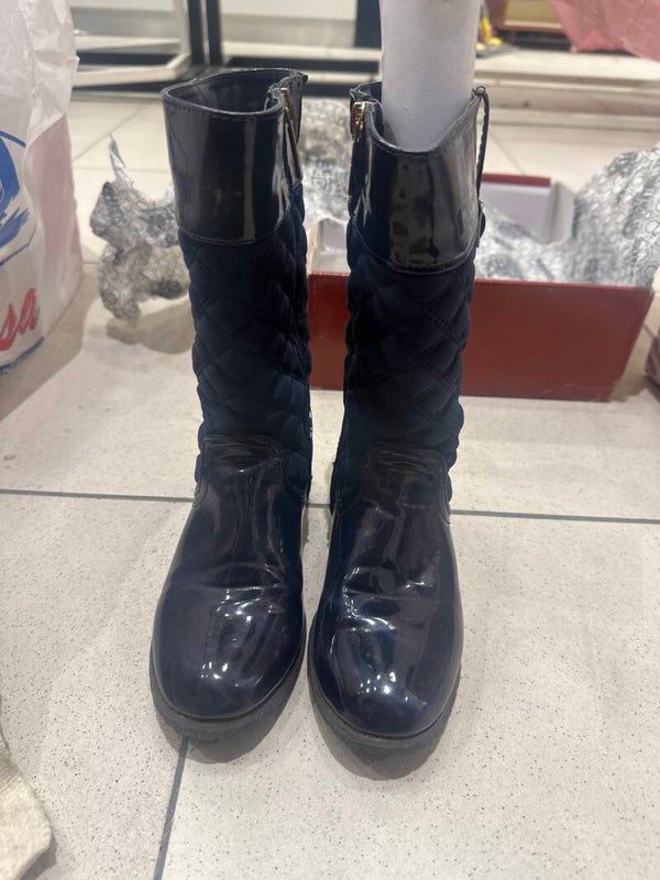 Girls Boats - Size 33