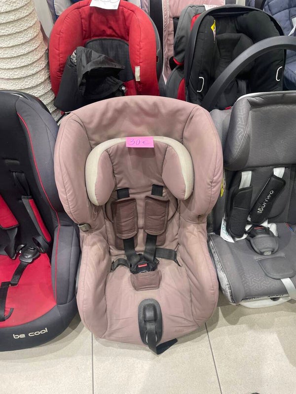 brown Bébé Confort Axiss pivoting child car seat - Babies*