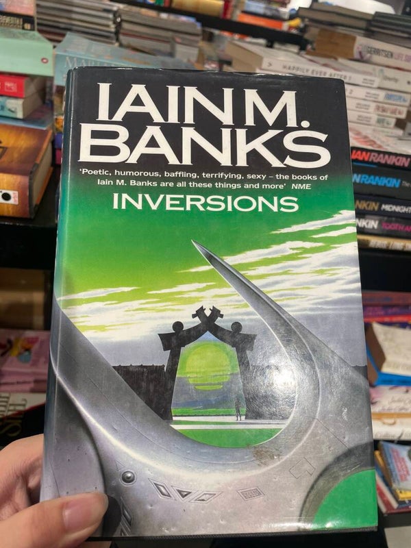 Lain M.Banks Inversions - Books