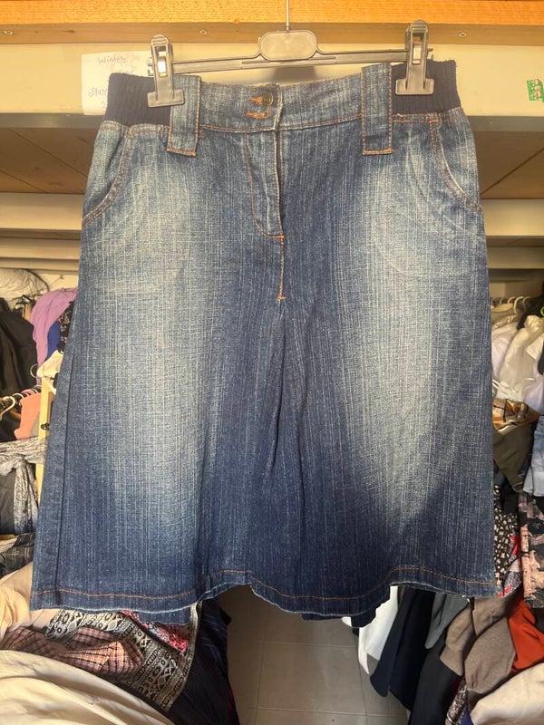 Women denim skirt - size M ***