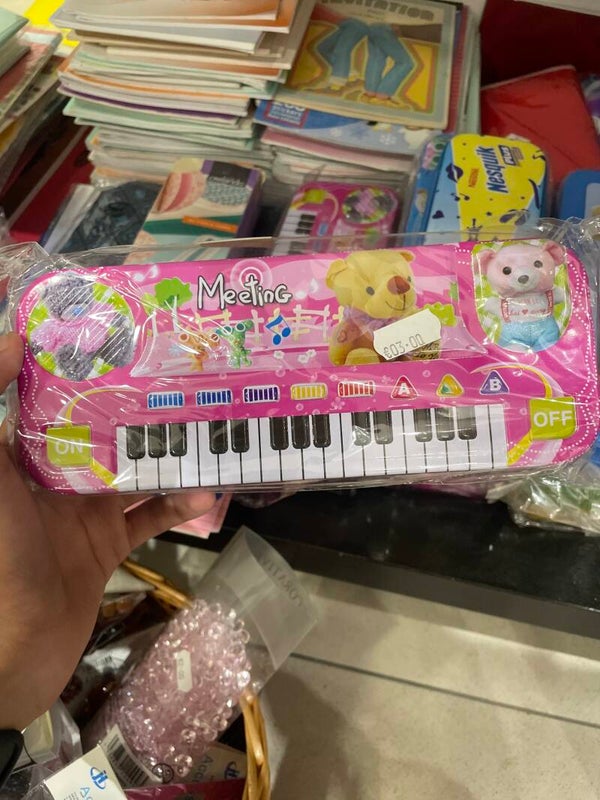 Piano shaped pencil case - stationary*