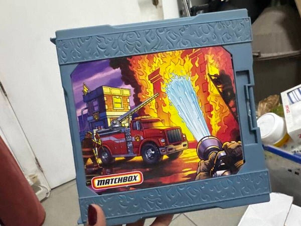 Matchbox Garage - Toys
