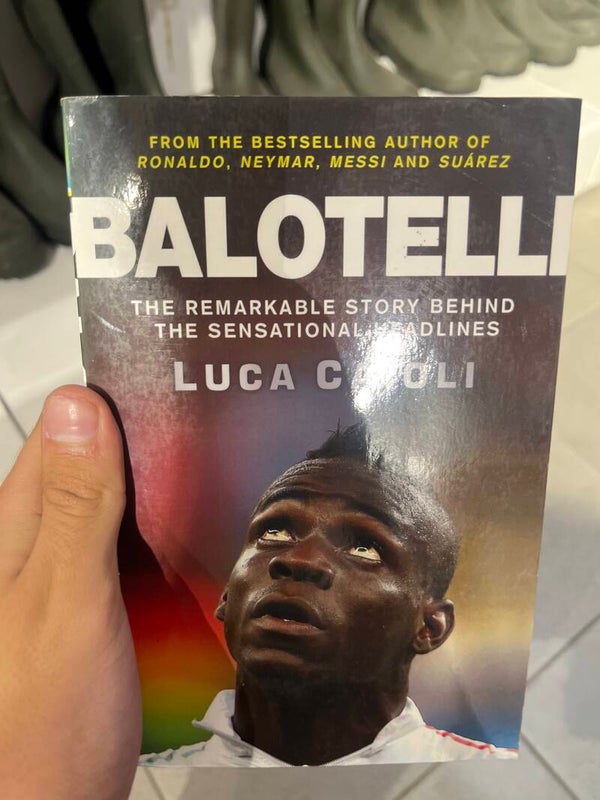 Balotelli - books*