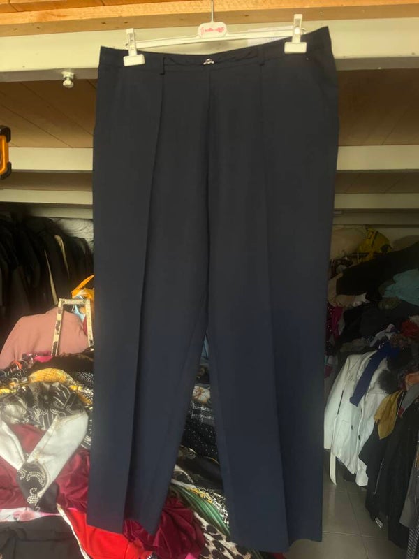 Woman's m&s trousers size 16